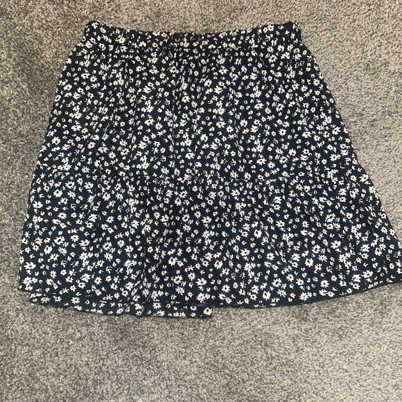SHEIN Teal Floral A-Line Skirt - Picture 2 of 2